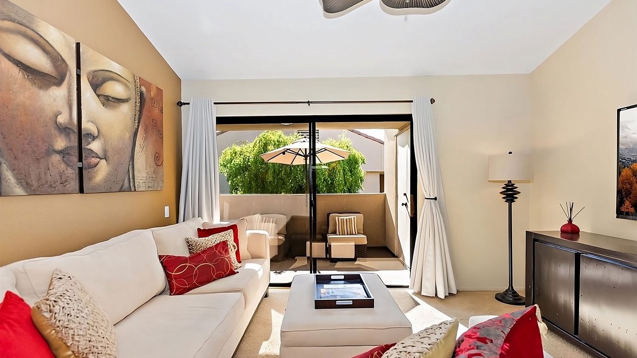 Photo of Livingroom in Uptown Design District