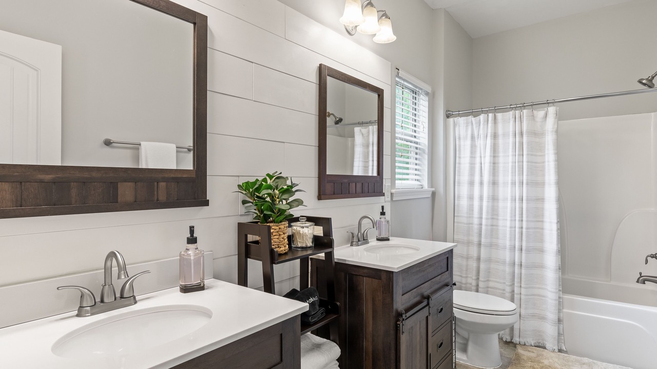 Photo of Bathroom in Opelika