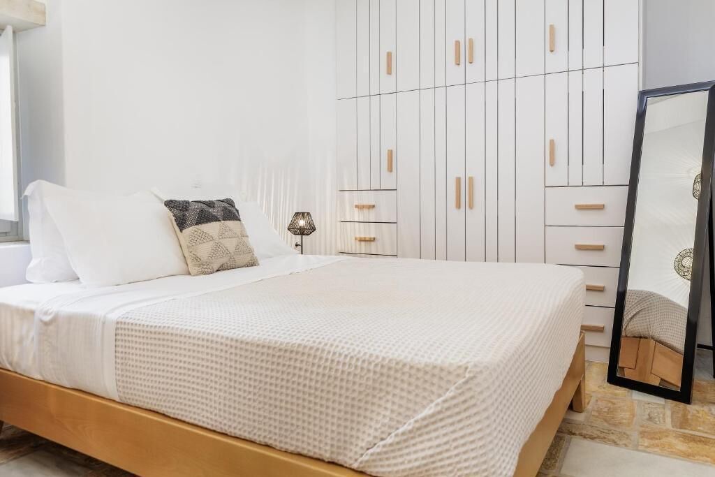 Photo of Bedroom in Aperathos