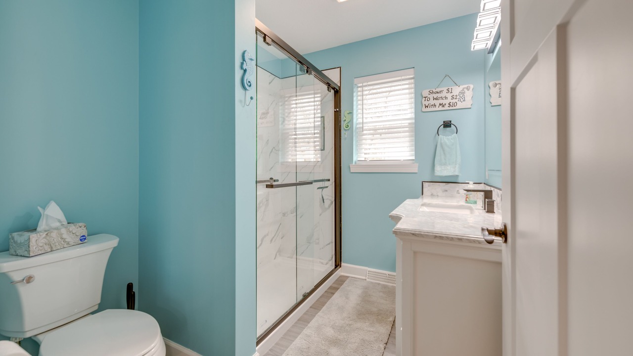 Photo of Bathroom in Lake Erie Beach