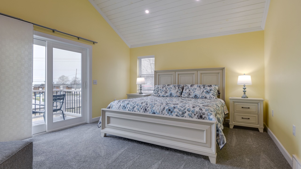 Photo of Patio Balcony in Lake Erie Beach