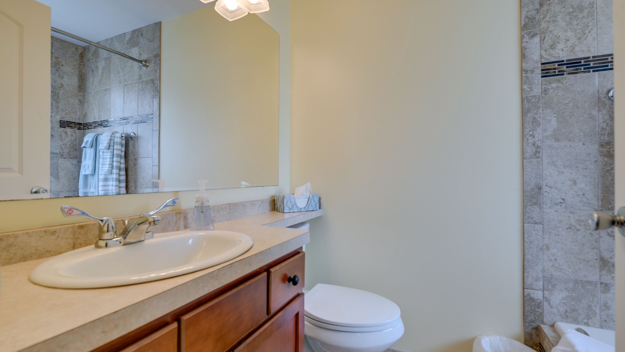 Photo of Bathroom in Lake Erie Beach