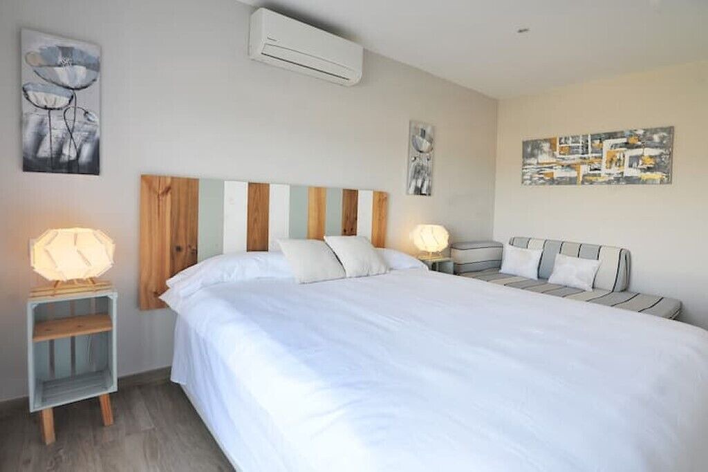 Photo of Bedroom in Figueres
