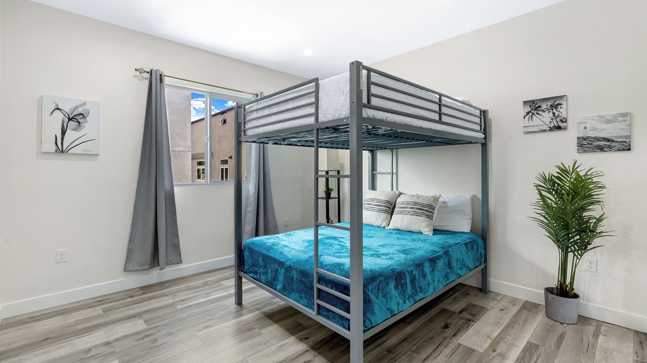 Photo of Bedroom in East Hollywood