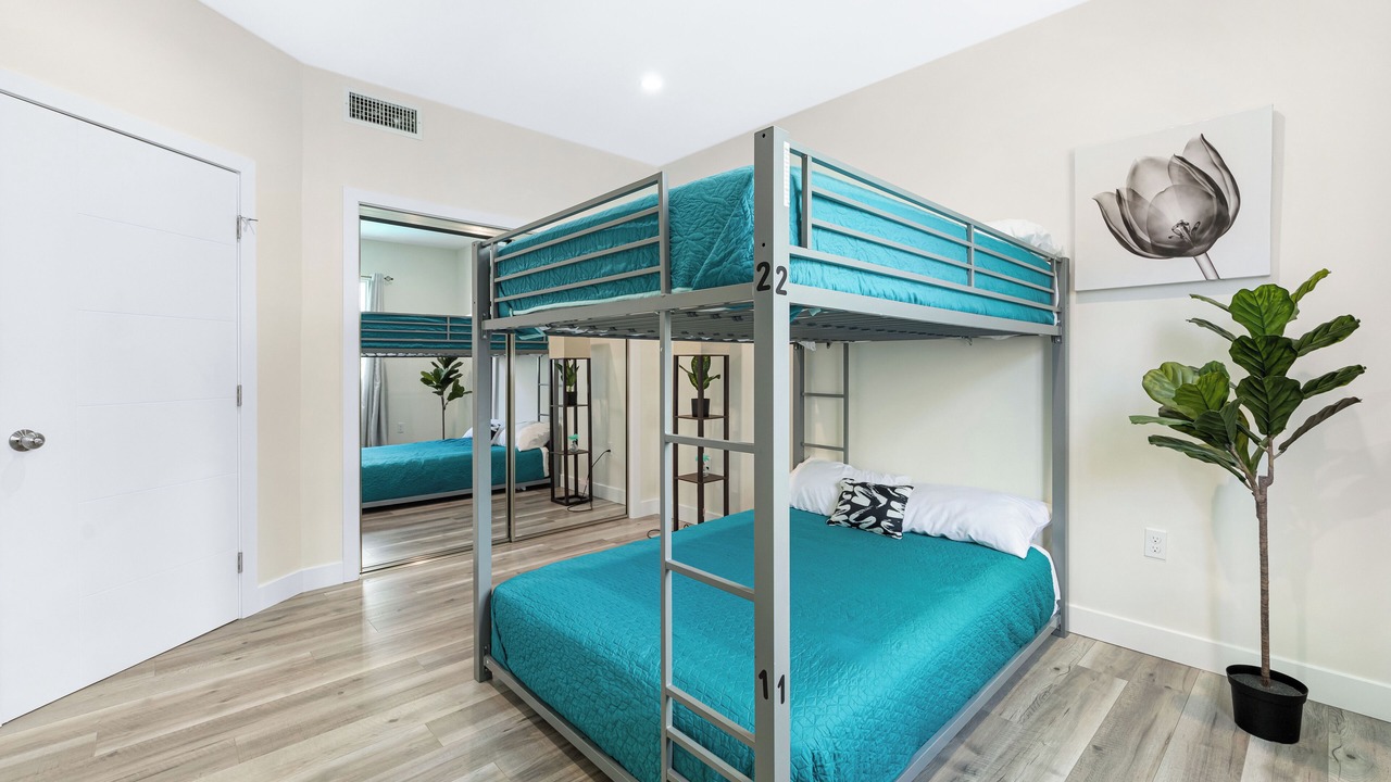 Photo of Bedroom in East Hollywood