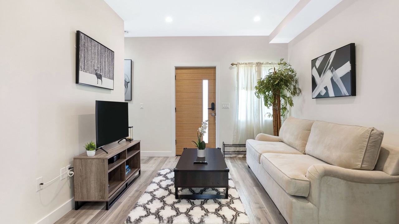 Photo of Livingroom in East Hollywood