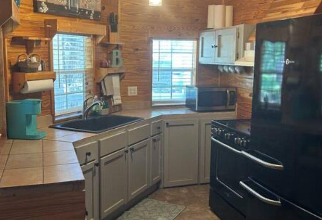 Photo of Kitchen in Lowndesboro