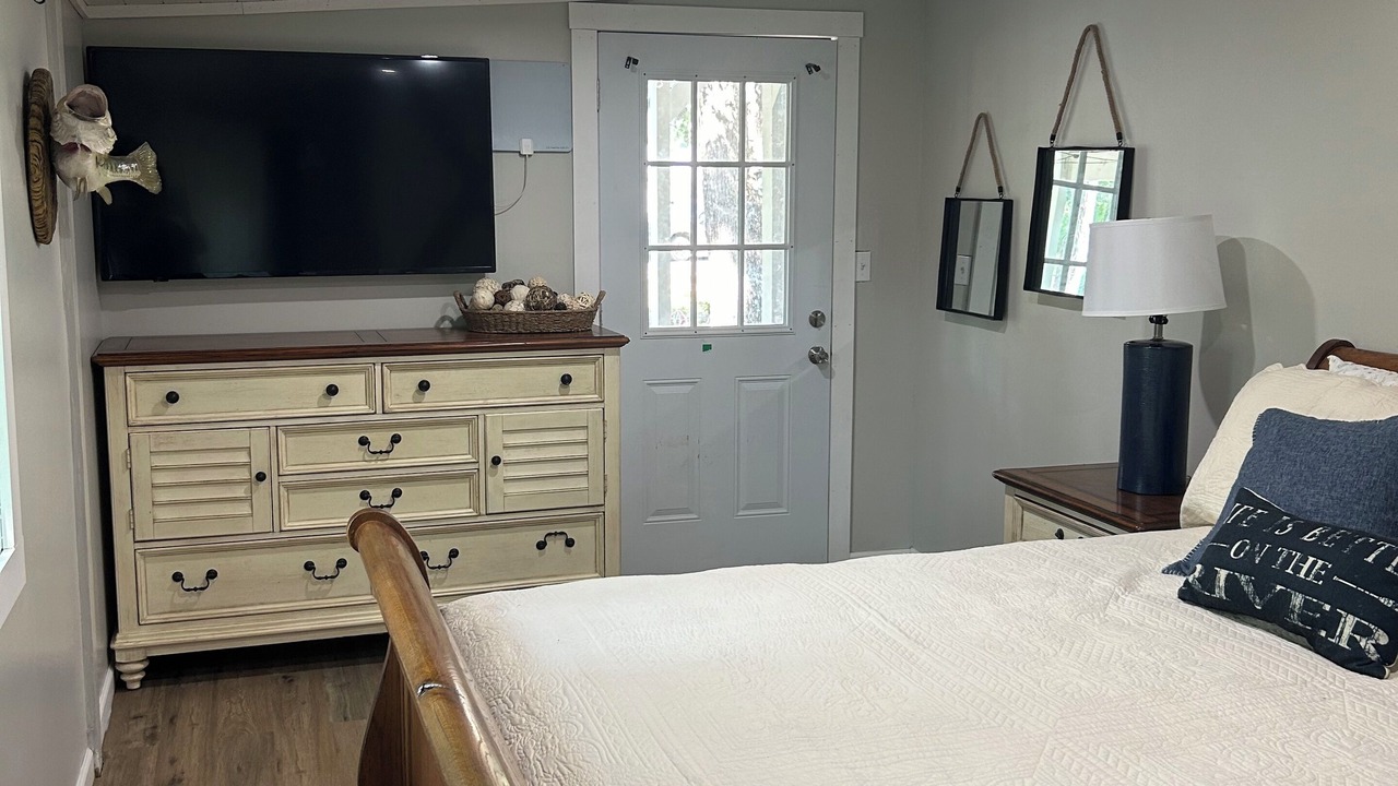 Photo of Bedroom in Lowndesboro