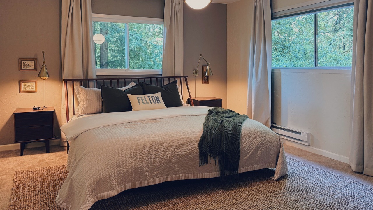 Photo of Bedroom in Felton