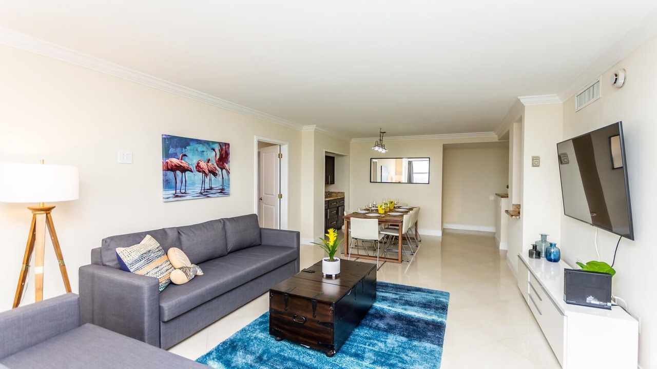 Photo of Livingroom in Galt Mile