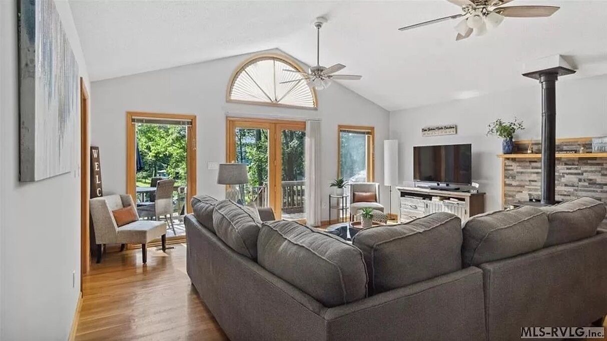 Photo of Livingroom in Henrico