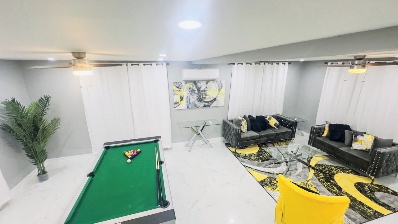 Photo of Bedroom in Nassau