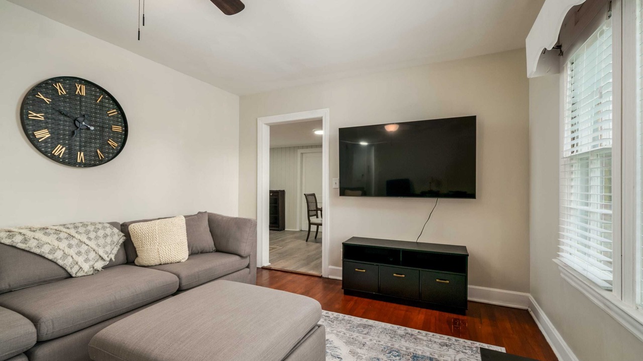 Photo of Livingroom in Tuscaloosa
