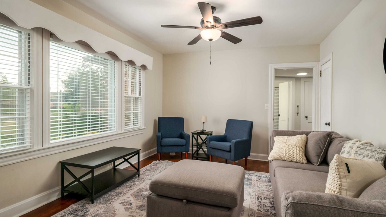 Photo of Livingroom in Tuscaloosa