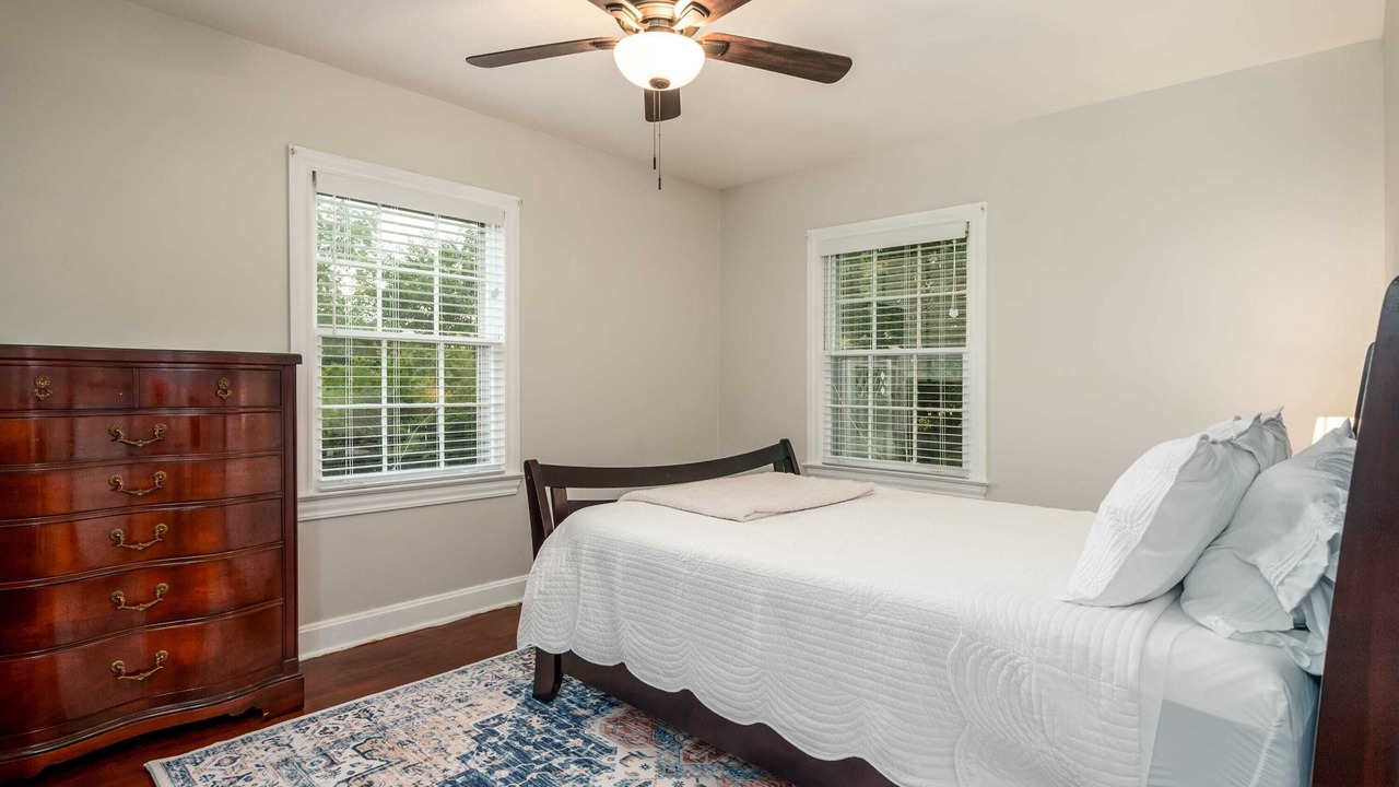 Photo of Bedroom in Tuscaloosa