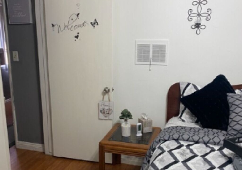 Photo of Bedroom in Mid City