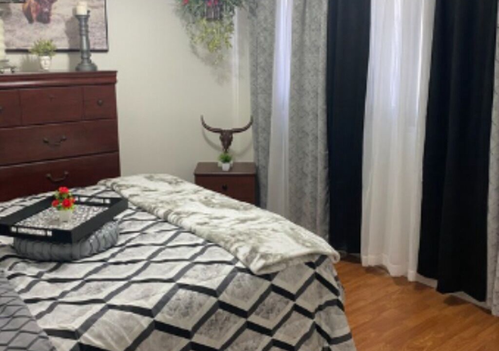 Photo of Bedroom in Mid City