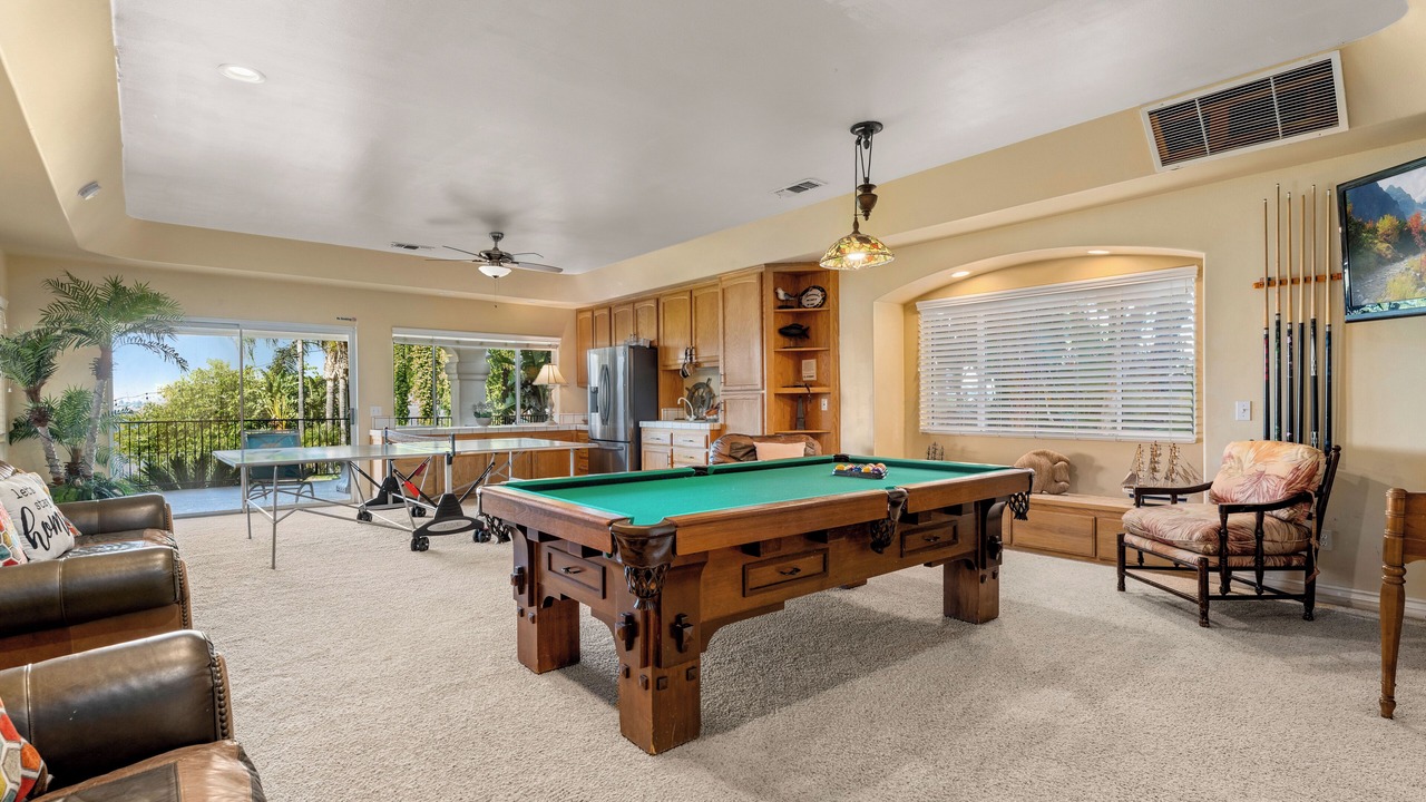 Photo of Livingroom in Lakeland Village