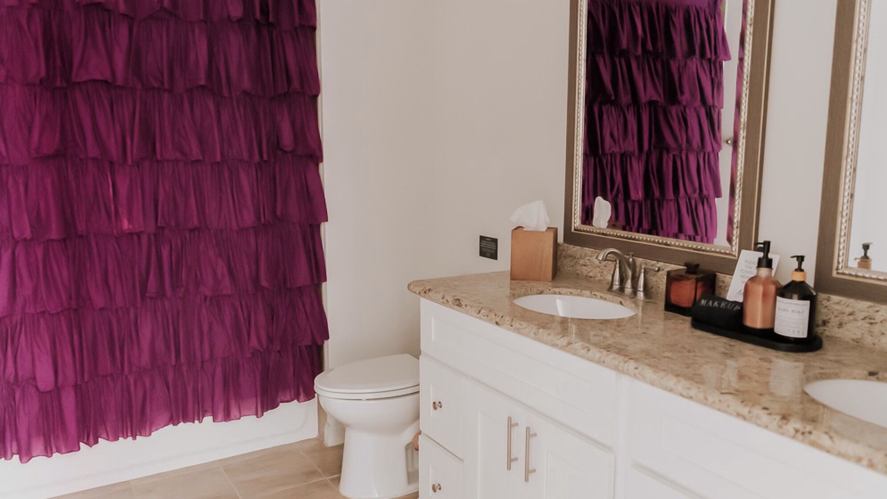 Photo of Bathroom in Tuscaloosa