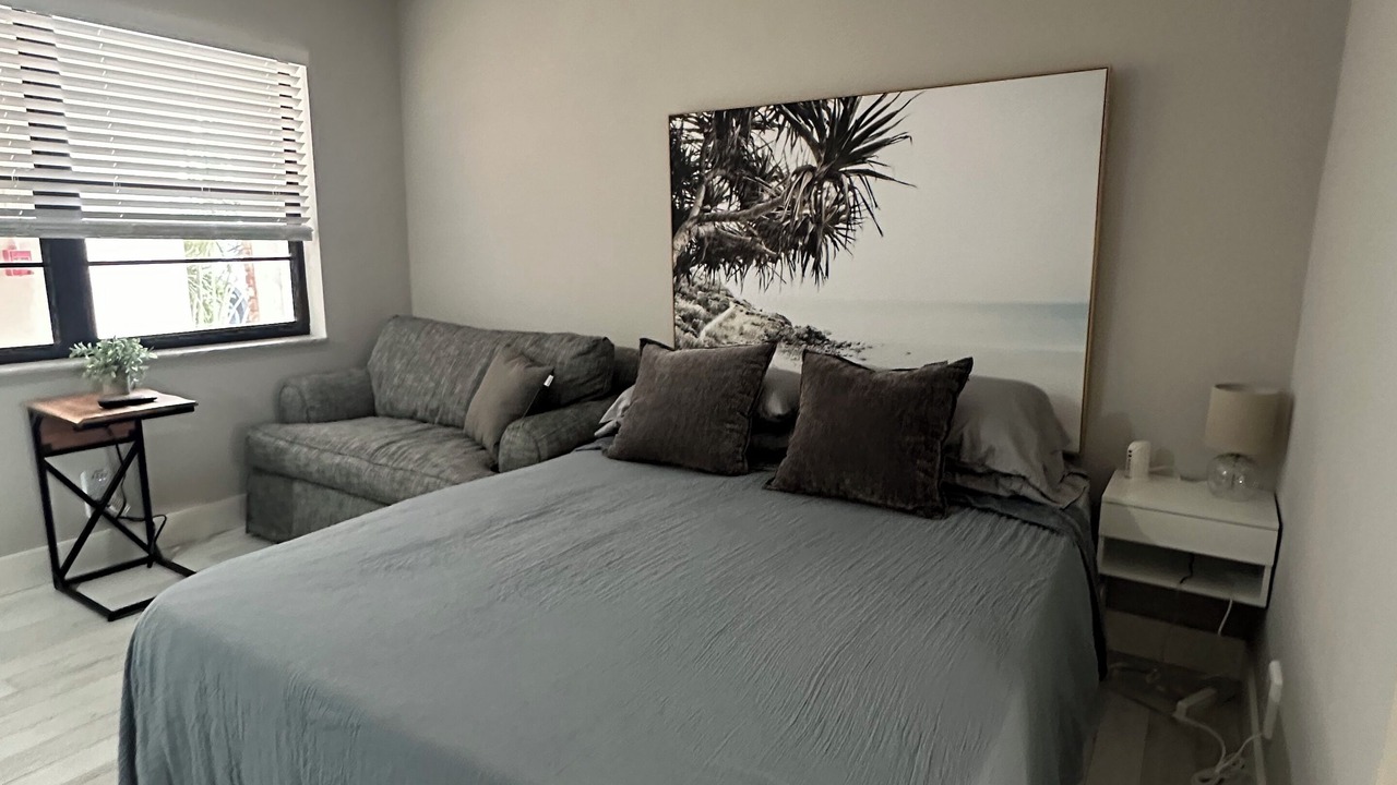 Photo of Bedroom in Deerfield Beach