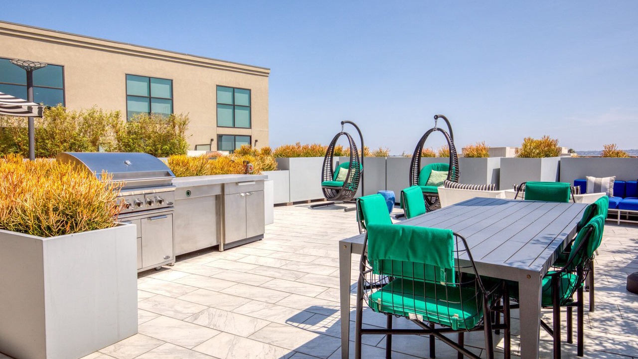 Photo of Outdoor in Greater Wilshire - Hancock Park