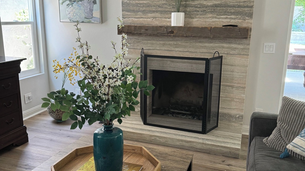 Photo of Livingroom in Lake Forest