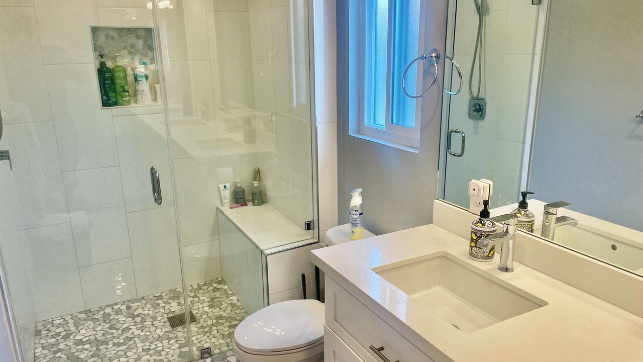Photo of Bathroom in Lake Forest