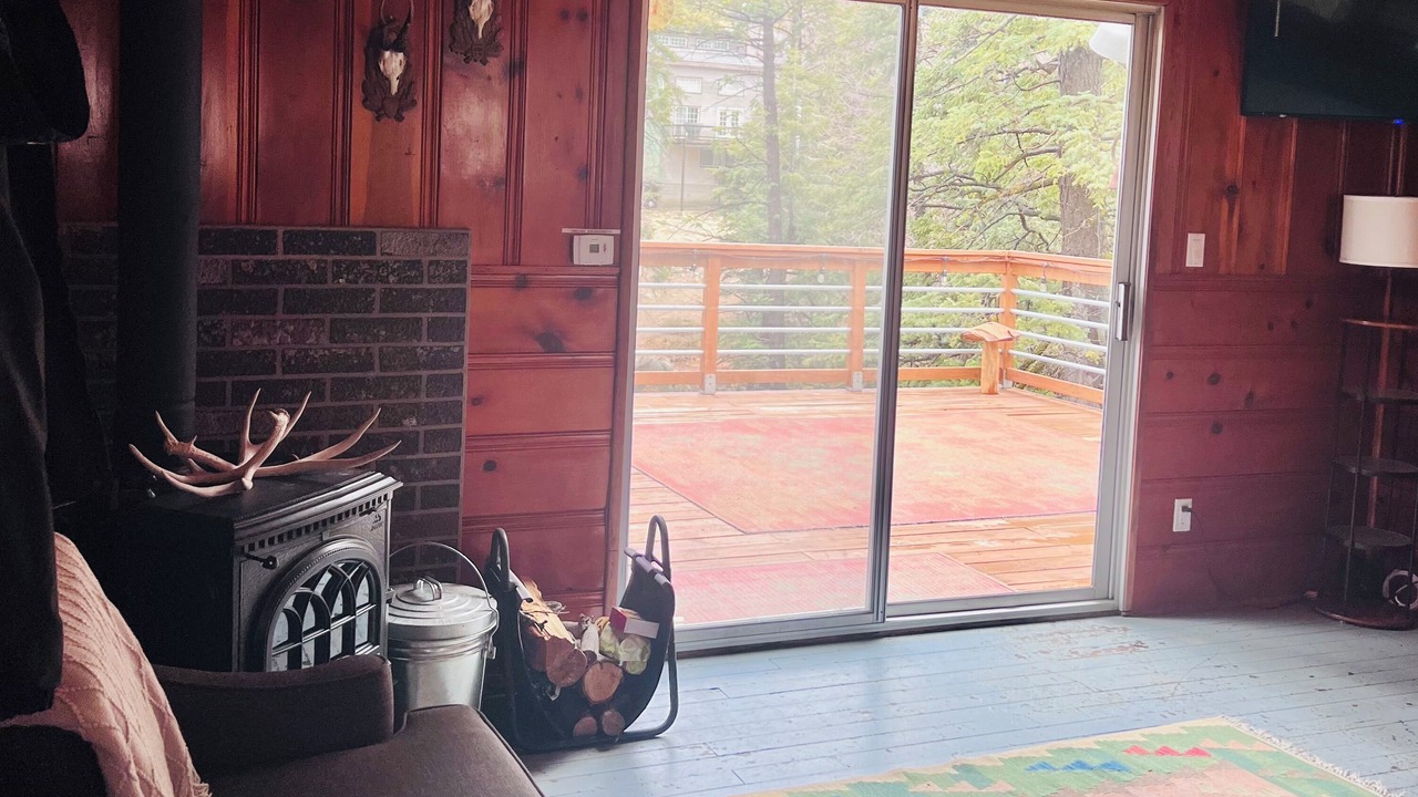 Photo of Livingroom in Green Valley Lake
