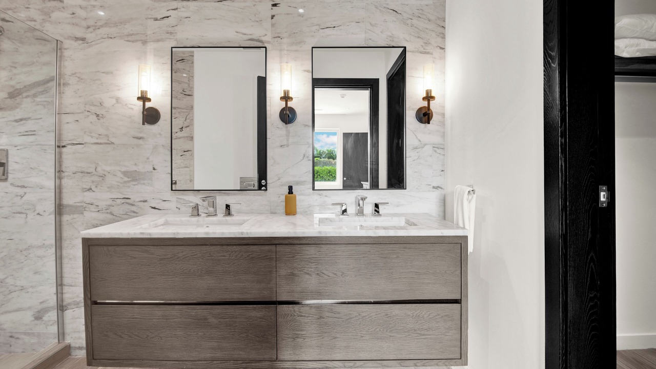 Photo of Bathroom in Palm Cay