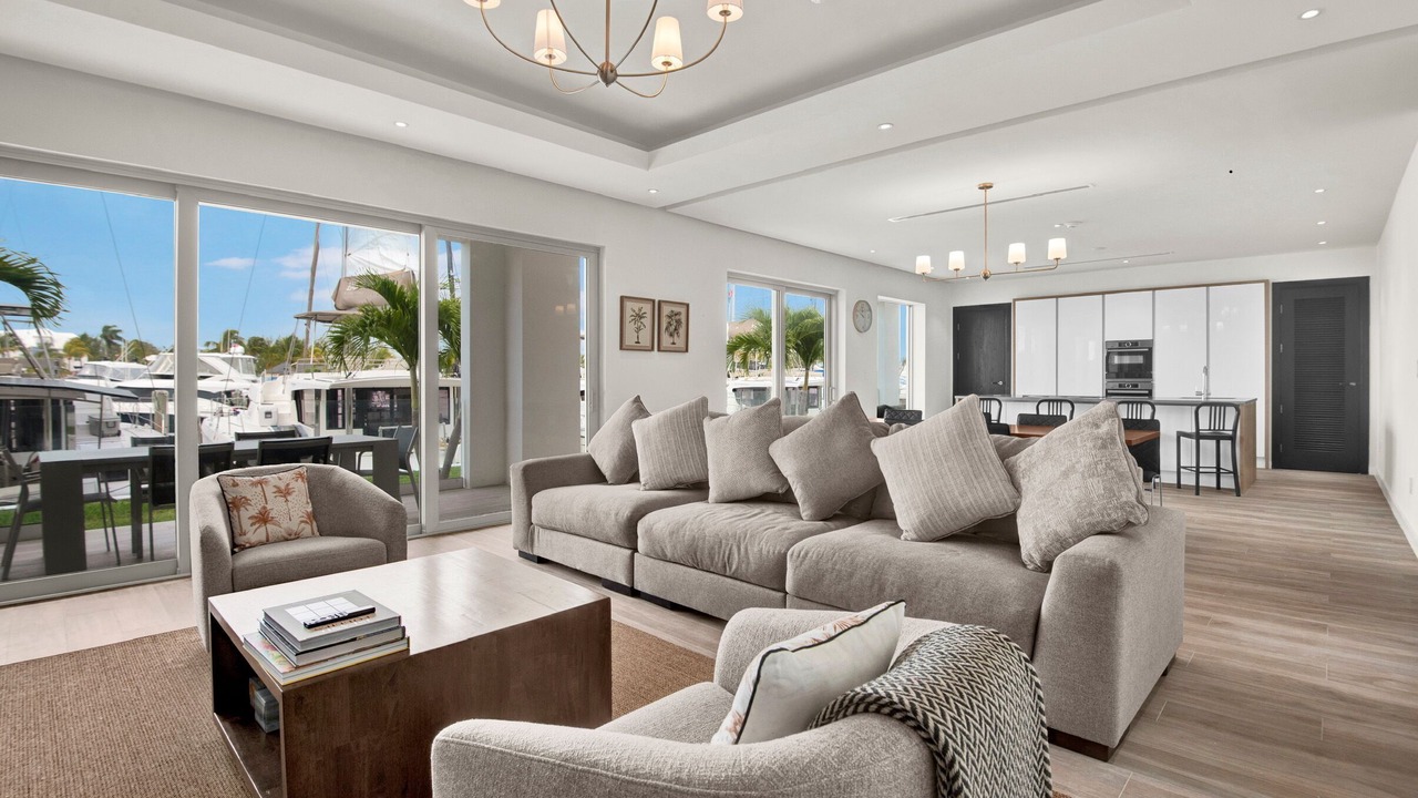Photo of Livingroom in Palm Cay