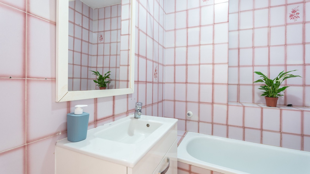 Photo of Bathroom in Benafer
