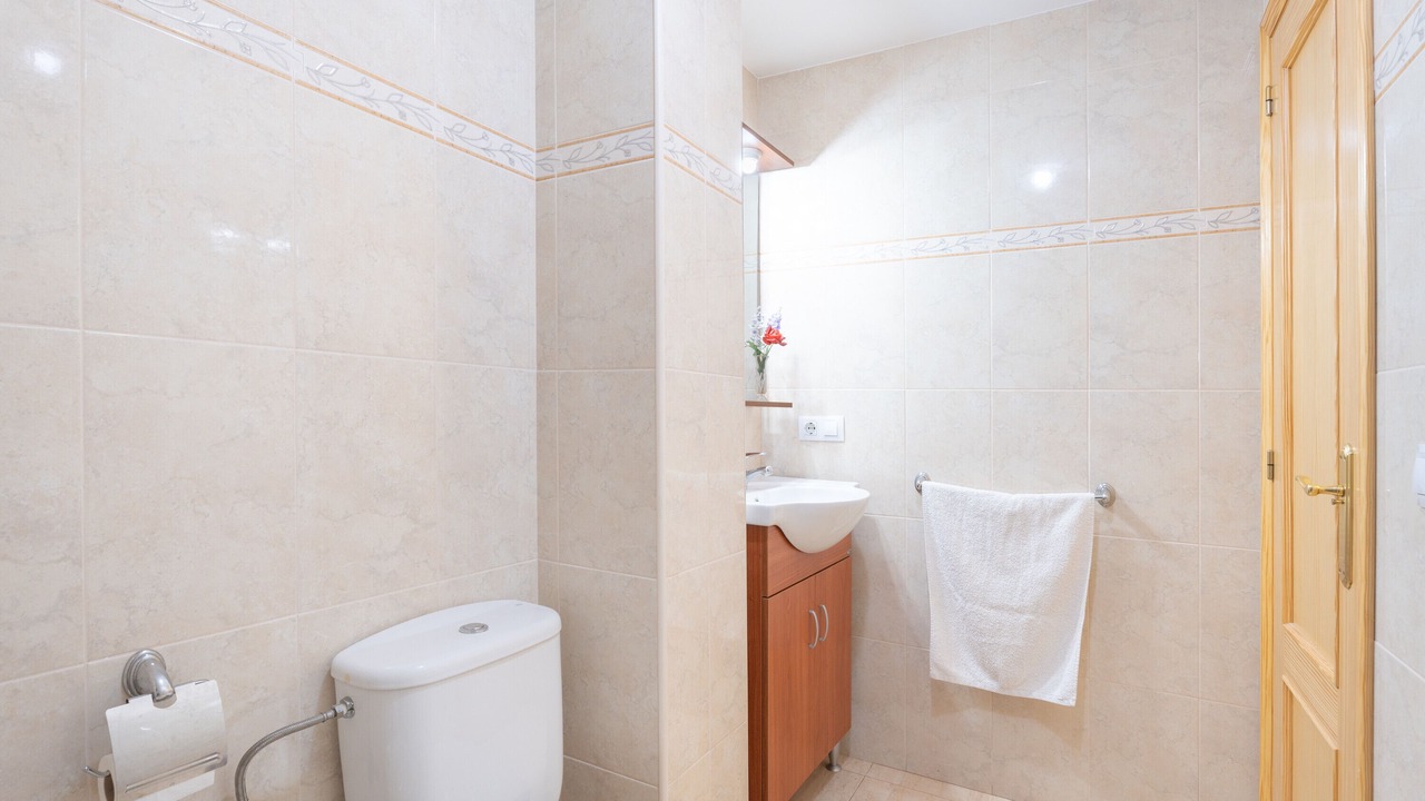 Photo of Bathroom in Benafer