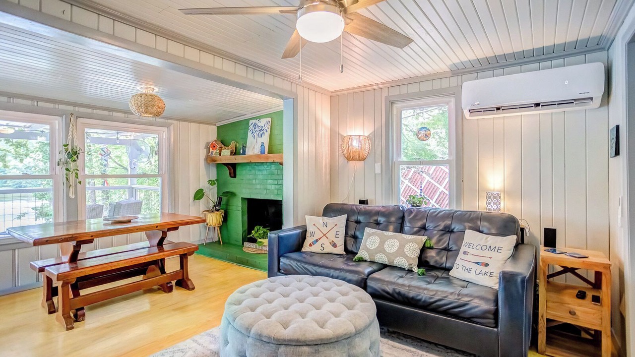 Photo of Livingroom in Titus