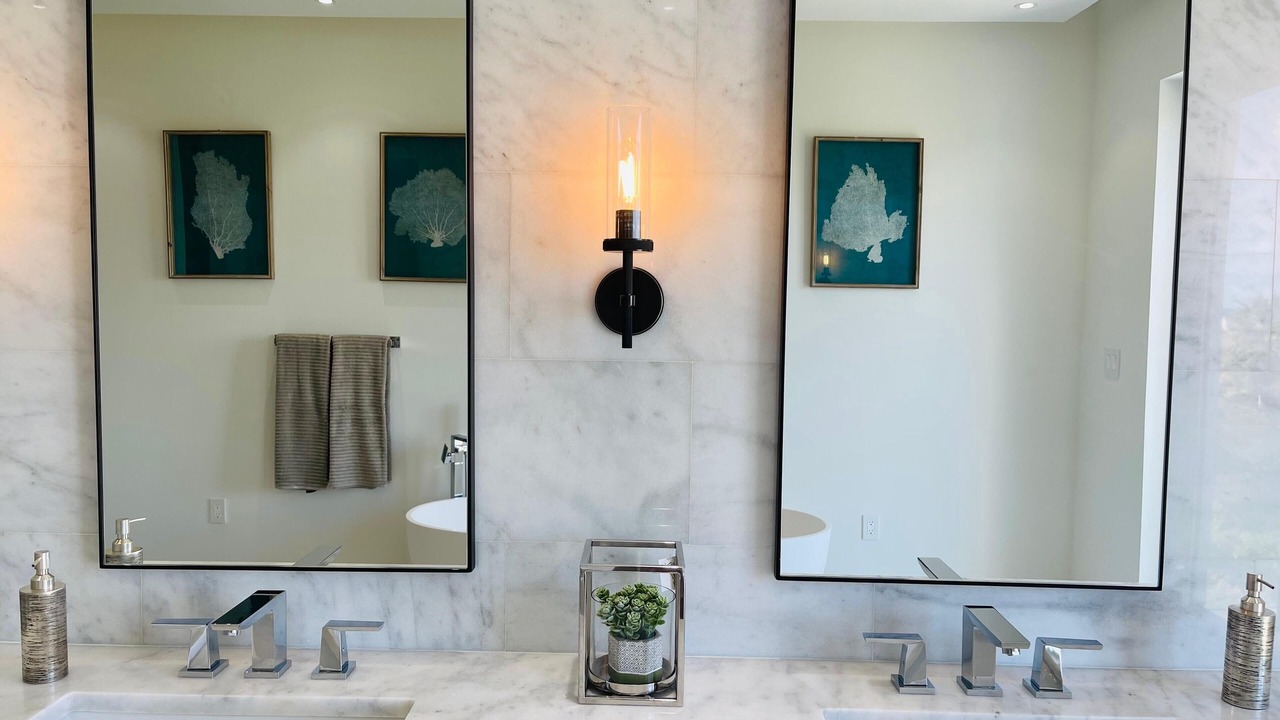 Photo of Bathroom in Palm Cay