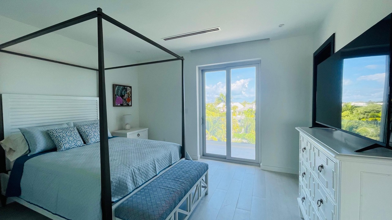 Photo of Bedroom in Palm Cay