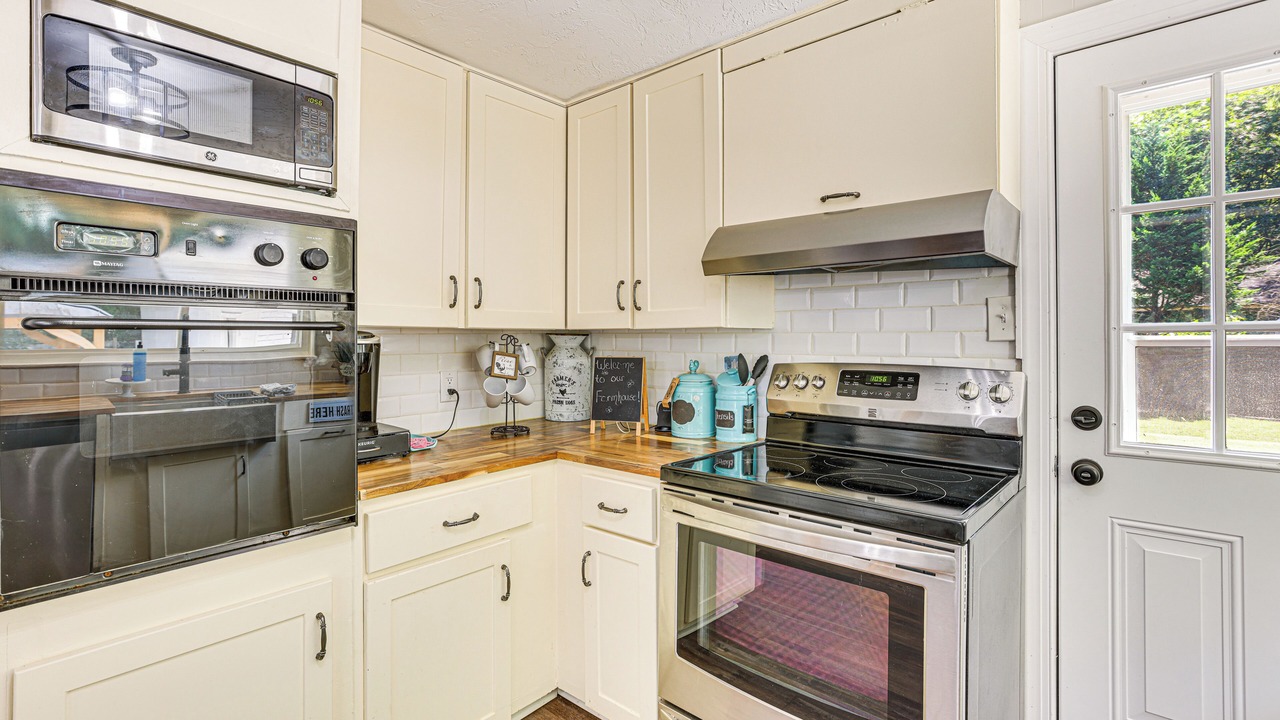 Photo of Kitchen in Bessemer