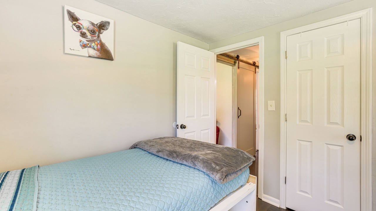 Photo of Bedroom in Bessemer