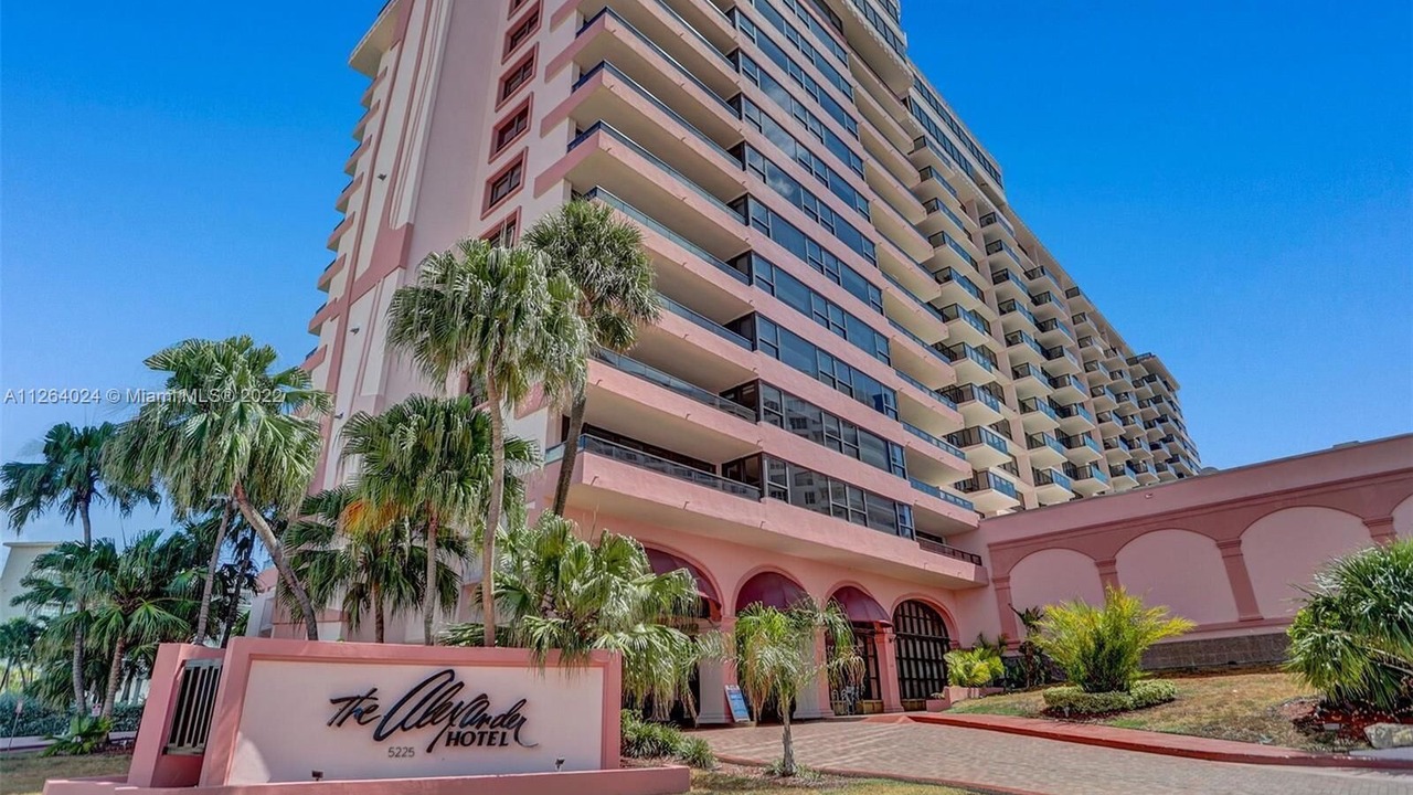 Photo of Outdoor in Mid Beach