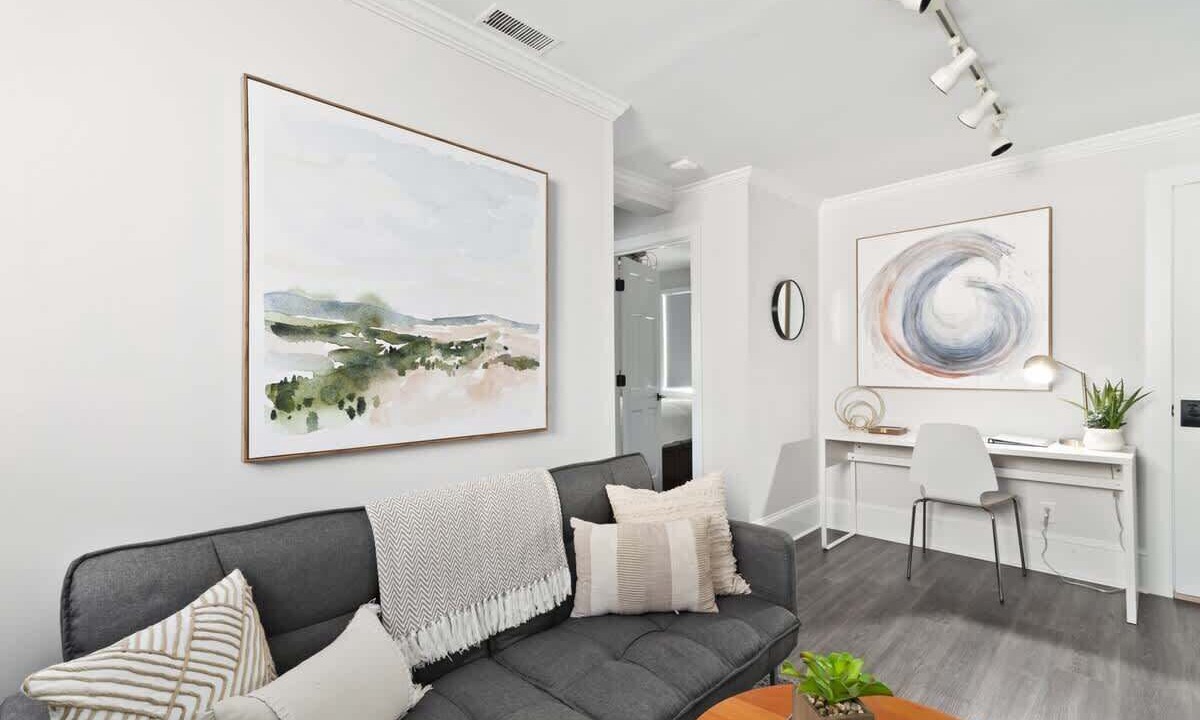 Photo of Livingroom in Asheville