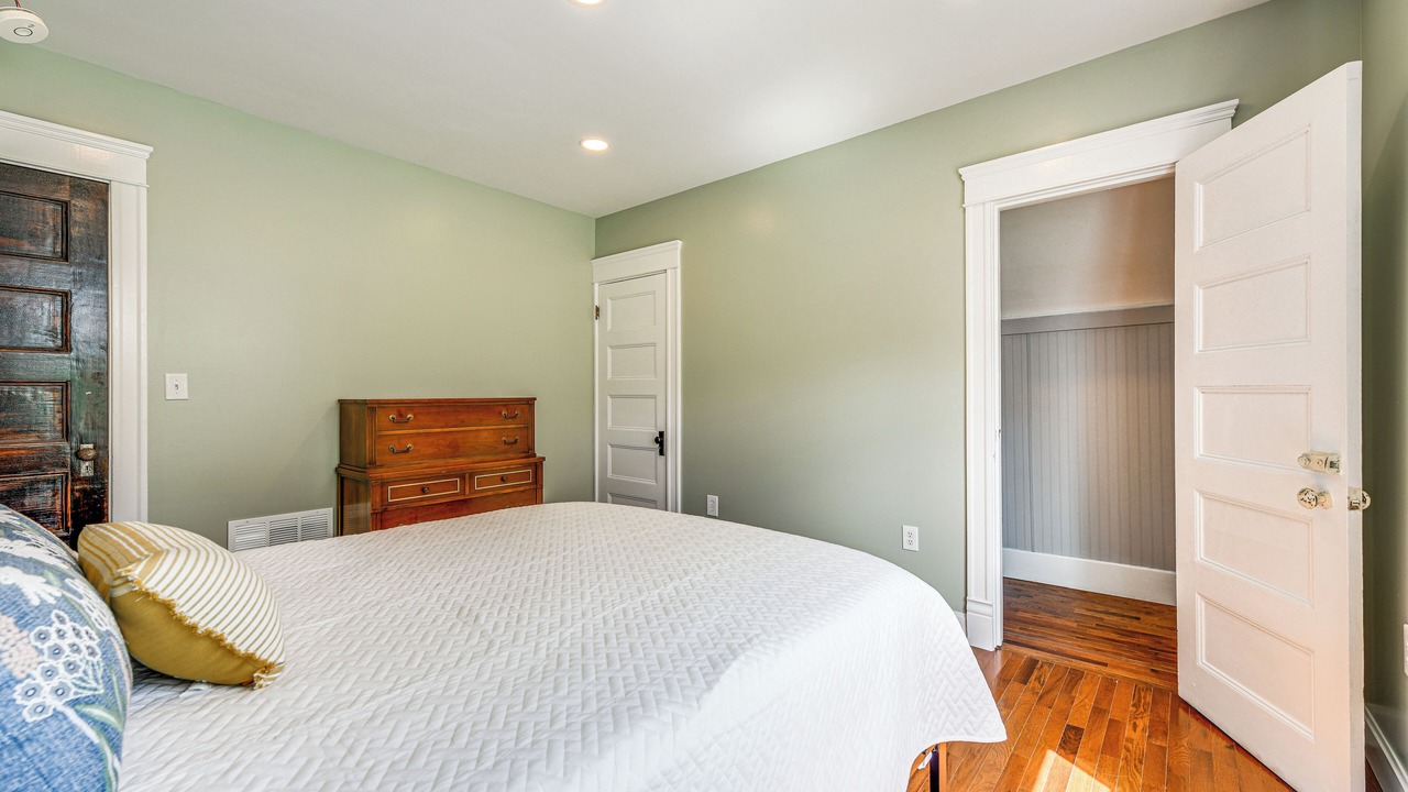 Photo of Bedroom in Lancaster