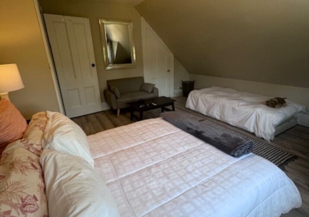 Photo of Bedroom in Orange
