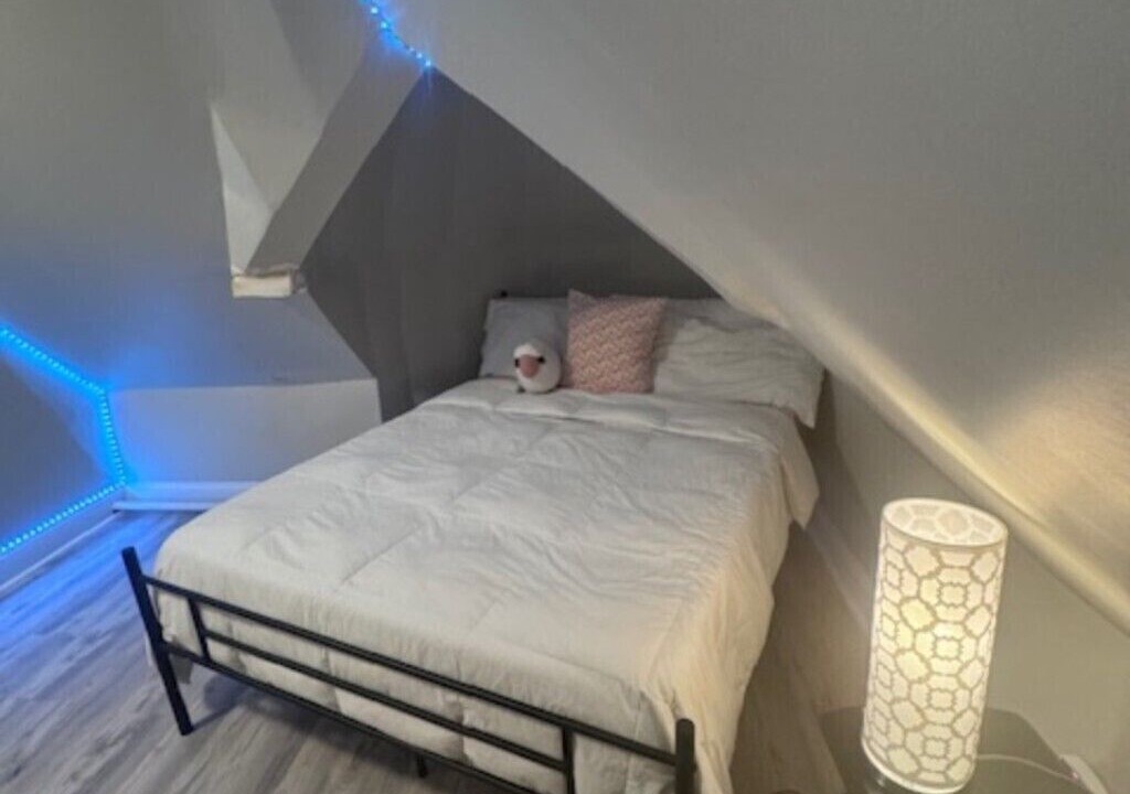 Photo of Bedroom in Orange