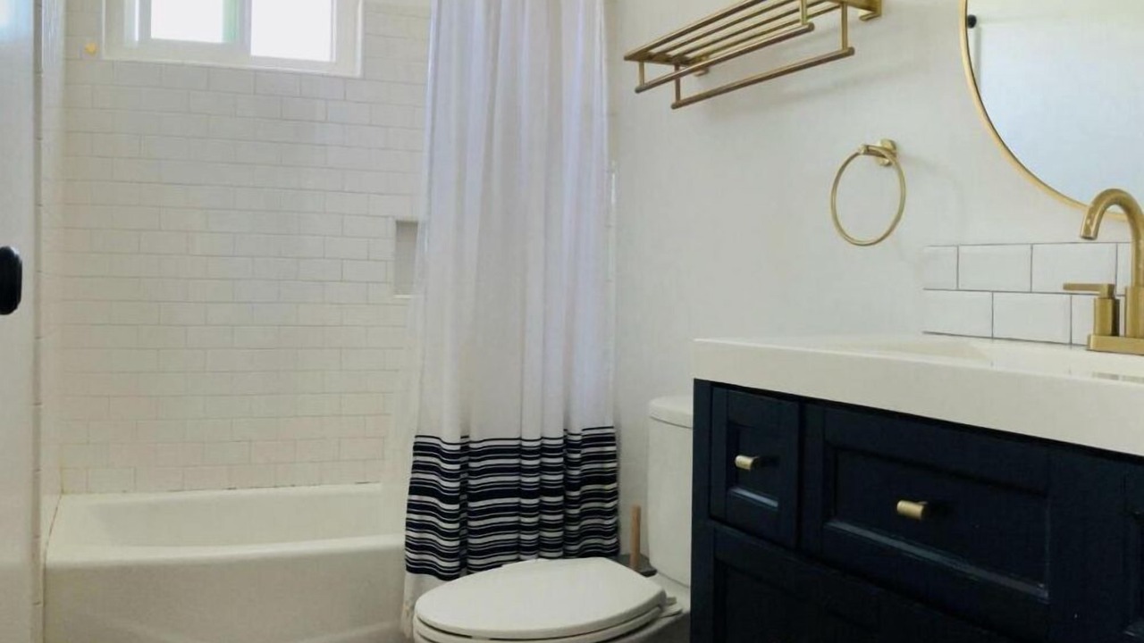 Photo of Bathroom in Sunset Park