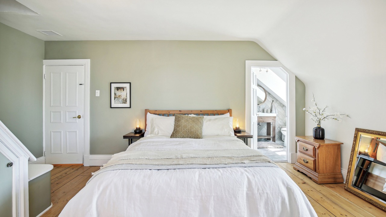 Photo of Bedroom in Chateau-Richer