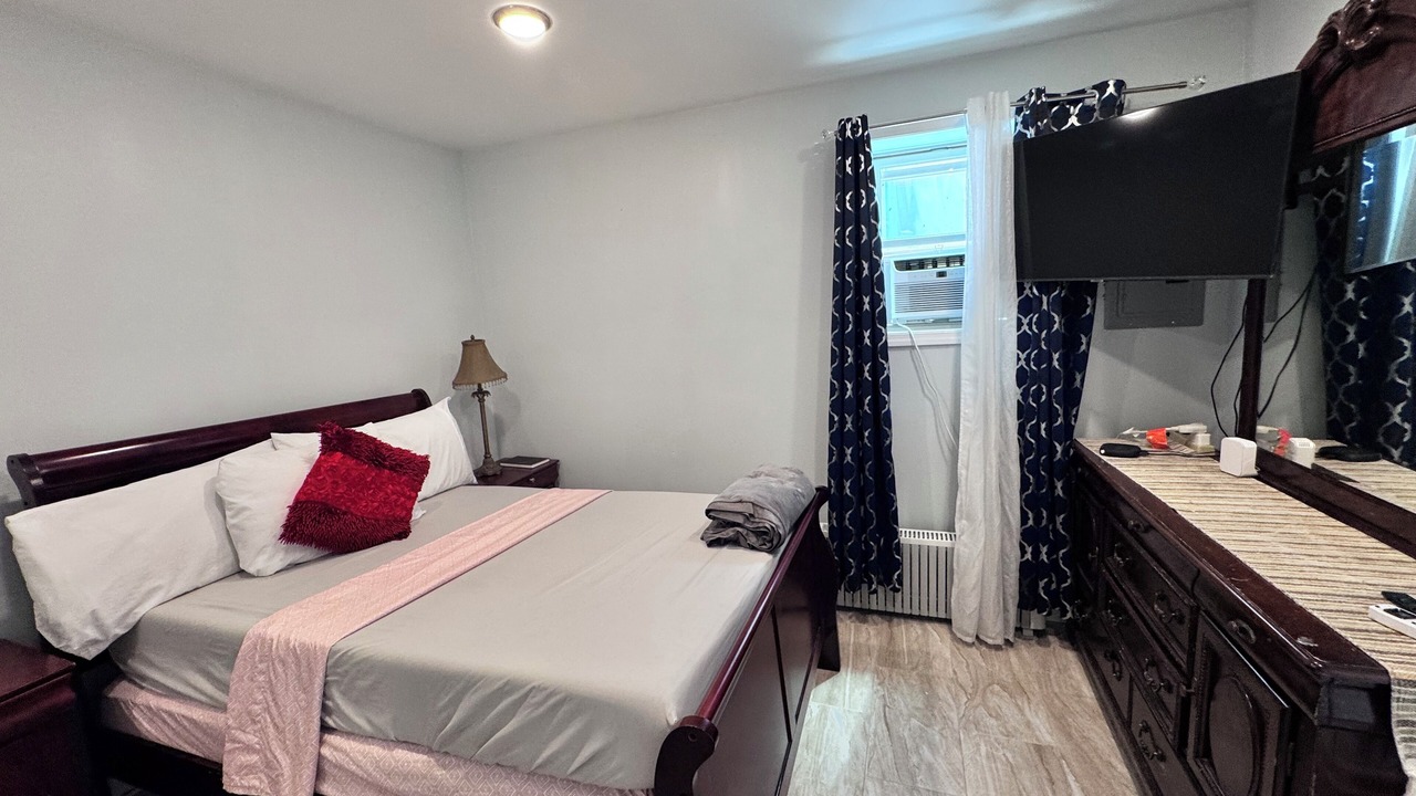 Photo of Bedroom in North Bergen