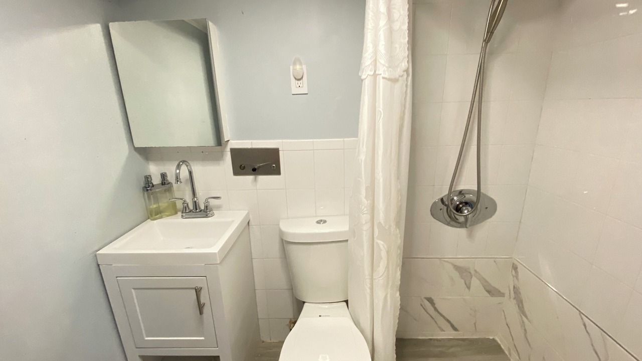 Photo of Bathroom in North Bergen