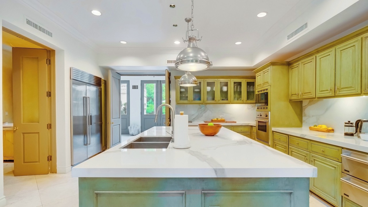 Photo of Kitchen in Holmby Hills