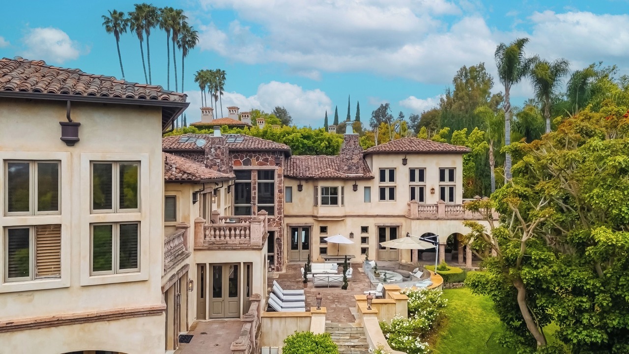 Photo of Outdoor in Holmby Hills