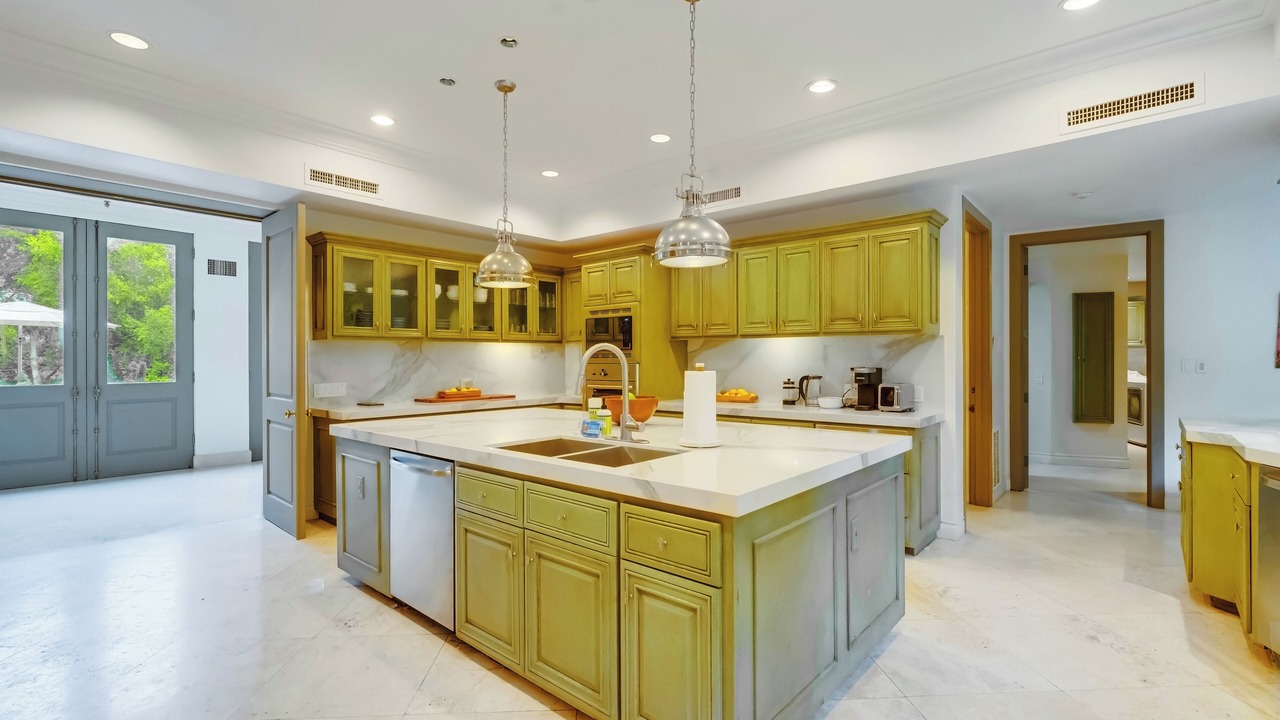 Photo of Kitchen in Holmby Hills