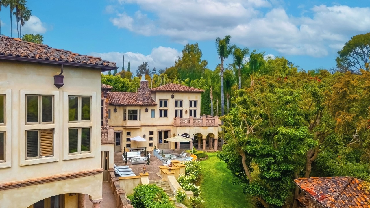 Photo of Outdoor in Holmby Hills